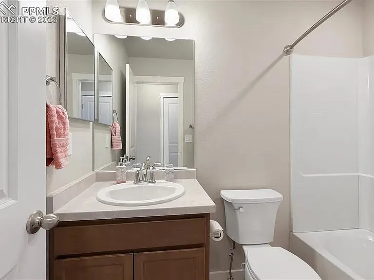 10544 Kalama Dr — Photo 17