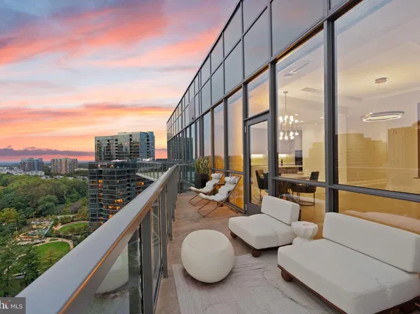7887 Jones Branch Dr Unit Penthouse 1904, McLean, VA 22102