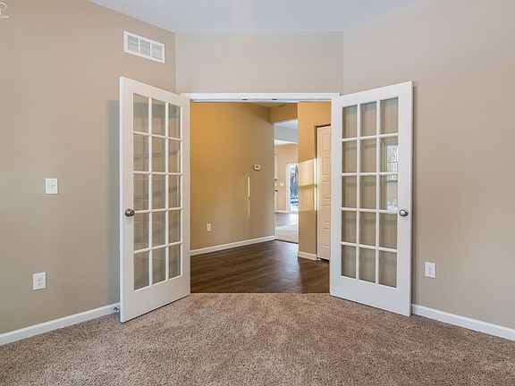 2nd image of 7237 Geraldine Cir