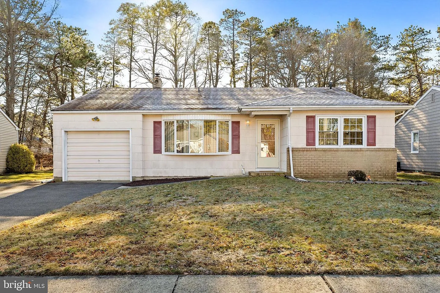 52 Castleton Dr photo 1