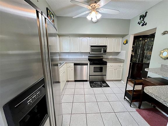 5th image of 2471 SUMATRAN WAY #43