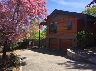 570 Taylor St, Ashland, OR