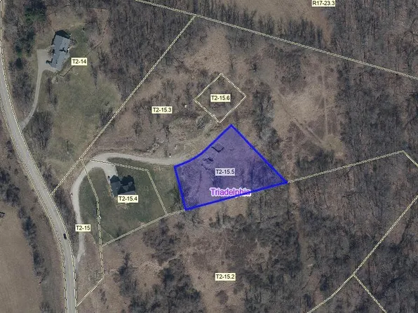 136 Woodridge Dr, Wheeling, WV 26003