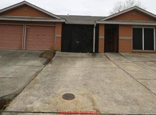 3737 Red Cedar Ln, Harvey, LA 70058