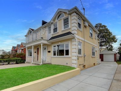 120-15 196th Street, Saint Albans, NY, 11412