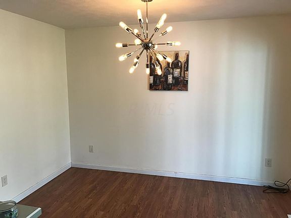5th image of 176 Huber Village Blvd