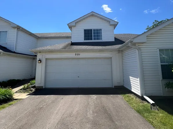221 Kathryn Ln, North Aurora, IL 60542
