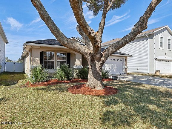 3rd image of 12566 WOODFIELD Circle W