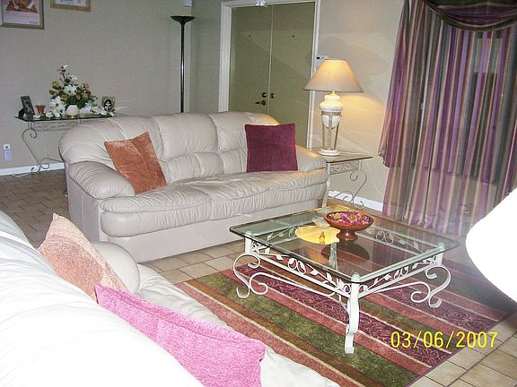 Living Rm