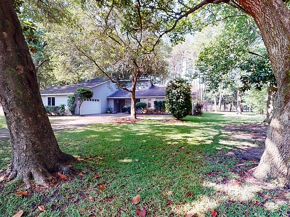 4th image of 355 Sharon Dr
