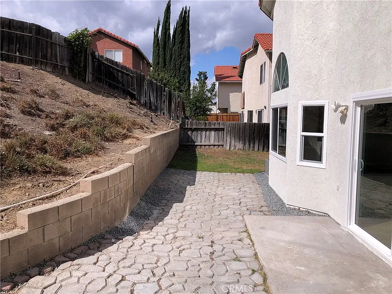 23247 Canyon Pines Pl — Photo 31