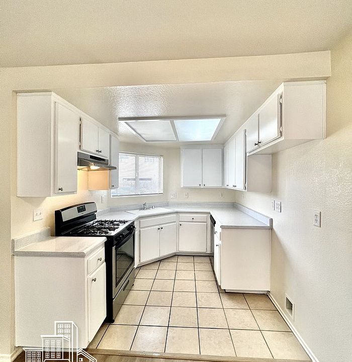 1st image of 4861 W 119th Pl #B