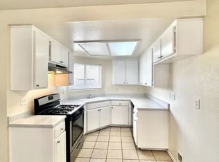 4861 W 119th Pl #B, Hawthorne, CA 90250