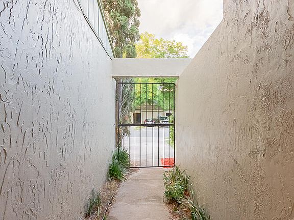 4th image of 8610 COLONY PINE Circle