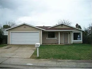 10204 Pistachio Way photo 1