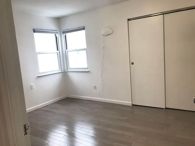 1168 Rockland Ave #2 — Photo 10