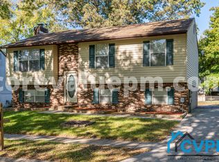 708 Kraft Ct, Glen Burnie, MD 21061