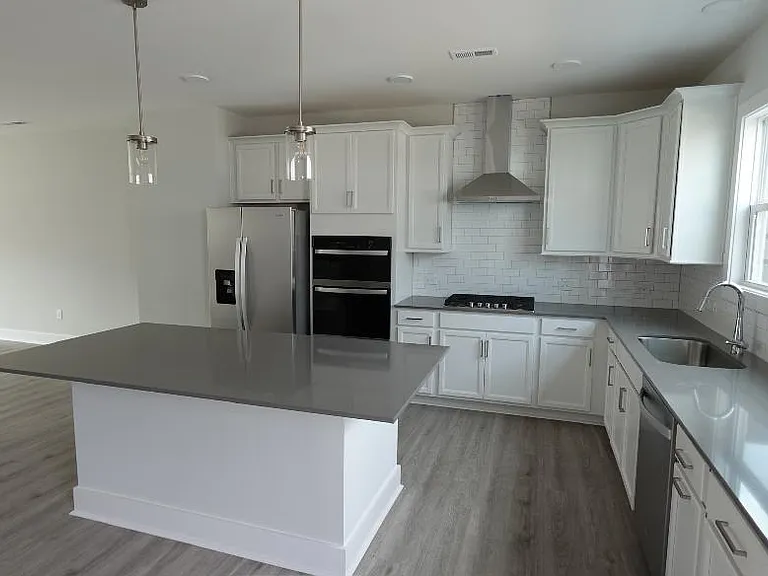2405 Adrift Rd — Photo 17