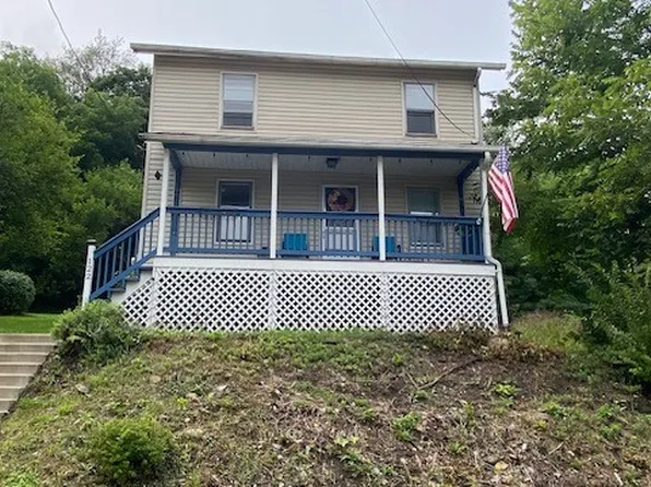 122 Hillside Way, New Castle, PA 16101