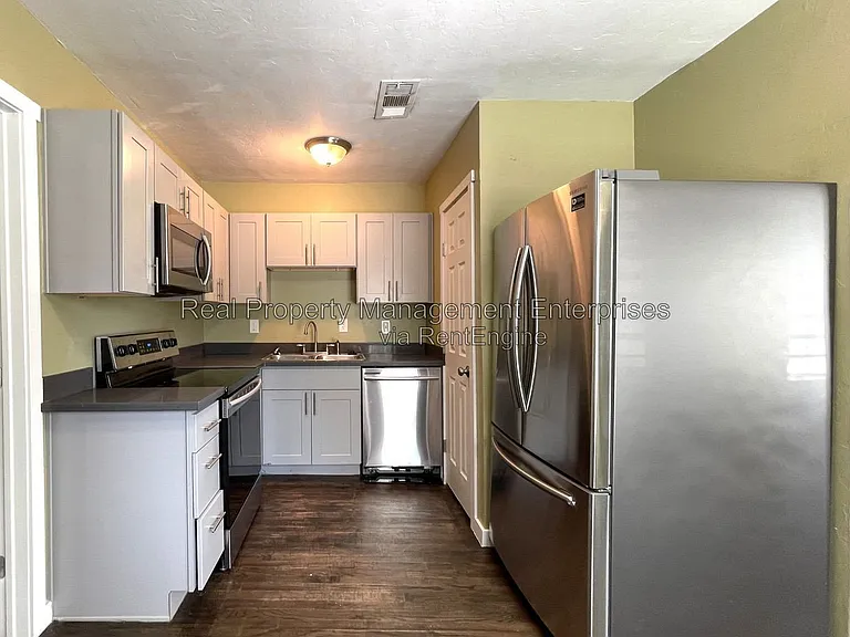 1503 NW 46th St — Photo 5