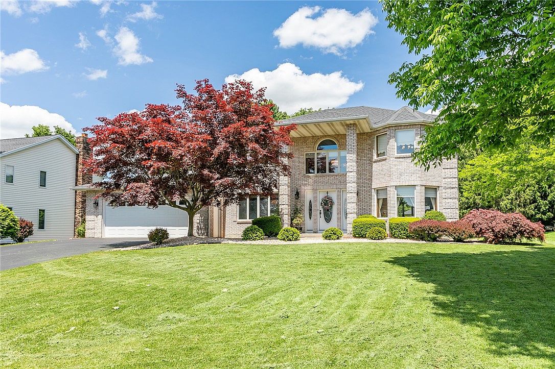 6 Cedarwood Dr, Fairport, NY 14450 Zillow