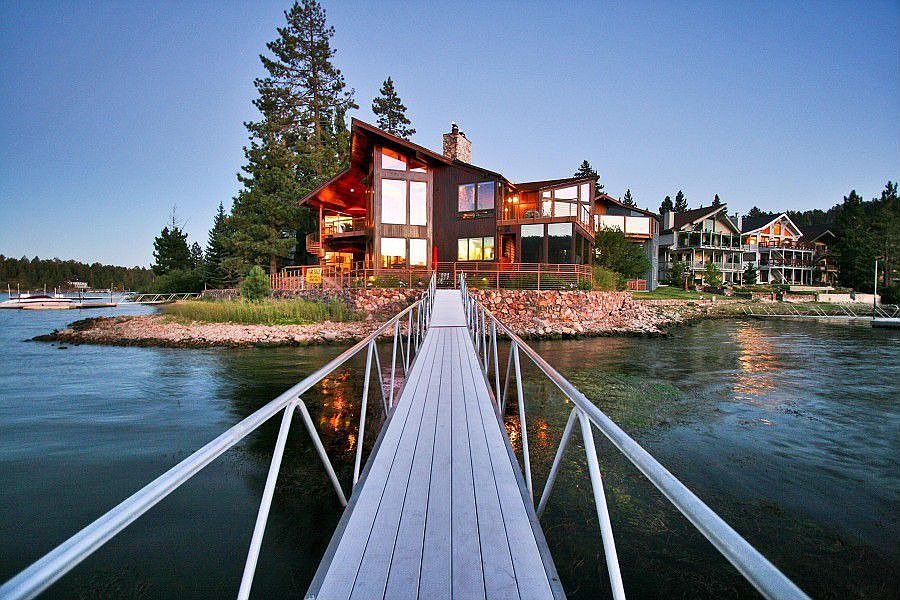 1st image of 655 Cove Dr