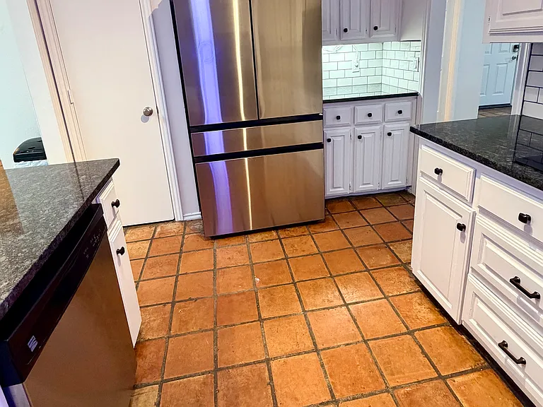 5045 Thunder Rd — Photo 15