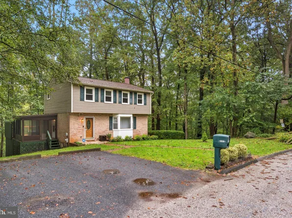 9938 Richlyn Dr, Perry Hall, MD 21128