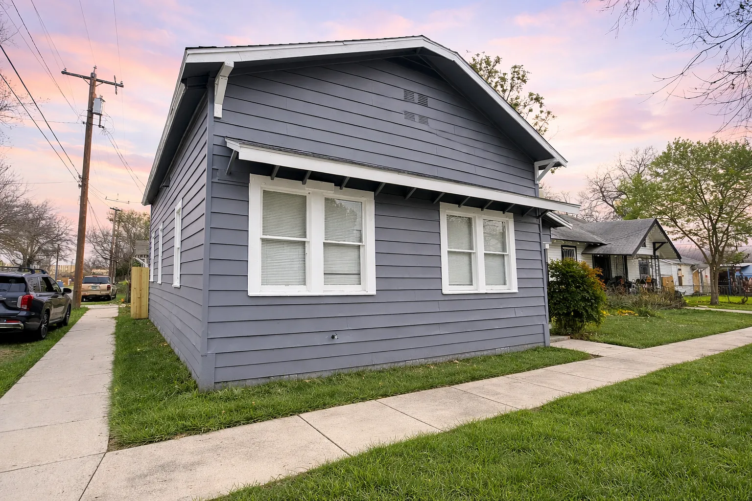 3 bed, 1000 sqft, $1,450 — Photo 1