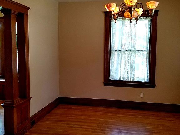 5th image of 327 W Houstonia Ave