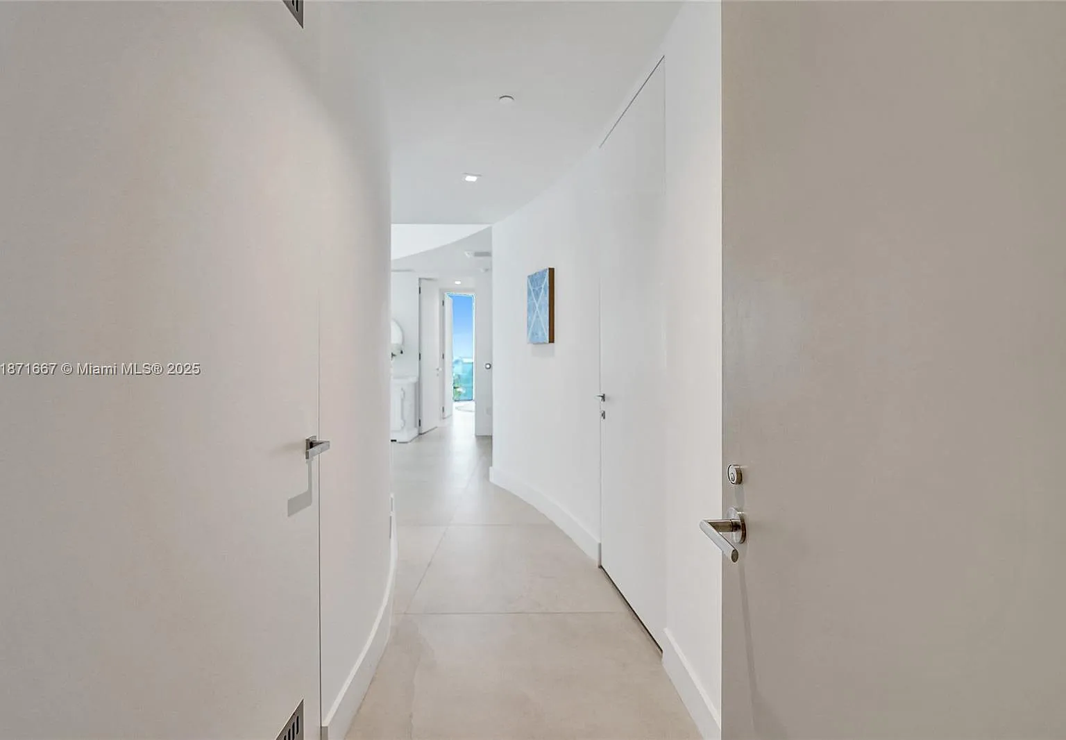 2 bed, 2.5 bath, 1525 sqft, $16,900 — Photo 1