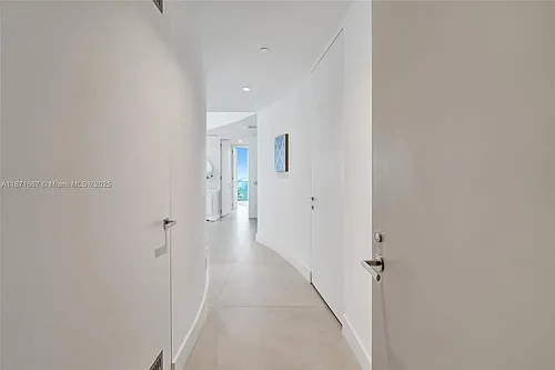 18975 Collins Ave #704 Photo 1