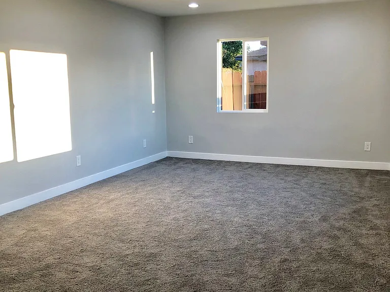 10400 Gunn Ave — Photo 15