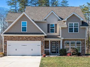 4010 Mackenzie Dr, Haw River, NC 27258