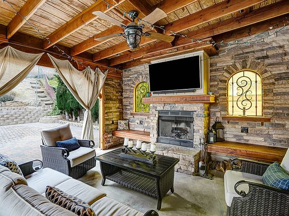 5th image of 28119 Winterdale Dr