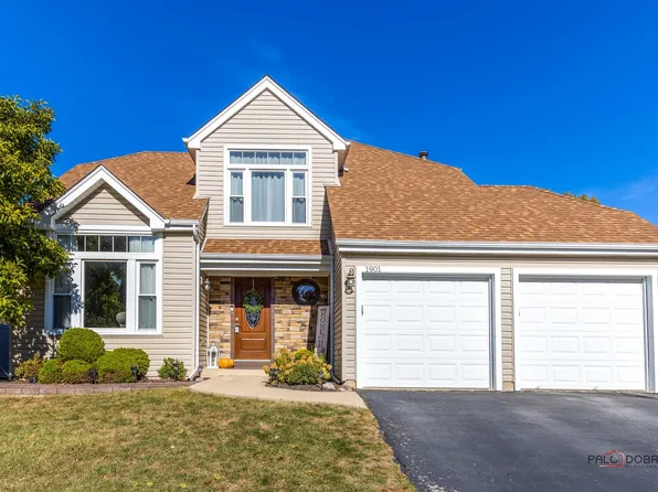 1901 Gibson Dr, Elk Grove Village, IL 60007
