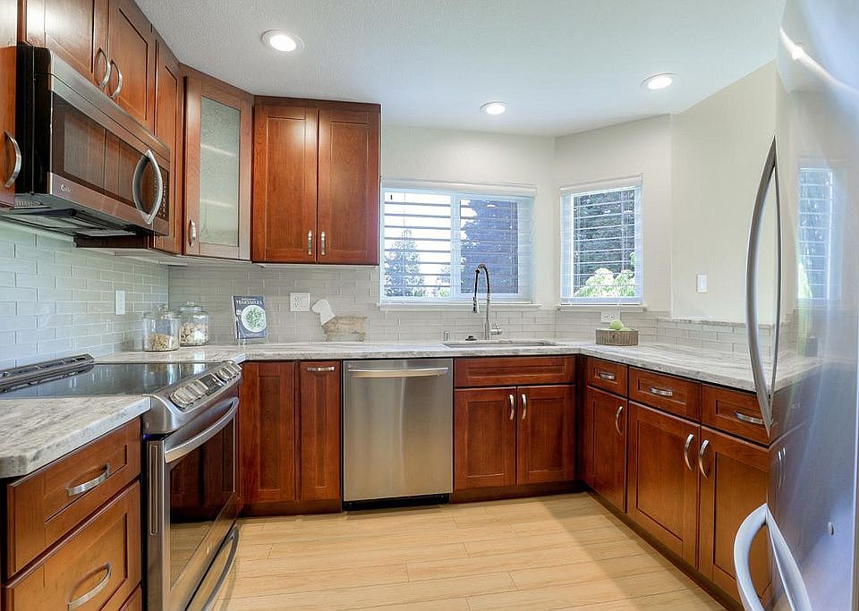 1st image of 1912 Magdalena Cir APT 106