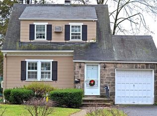3 Gordon Ave, Dumont, NJ 07628