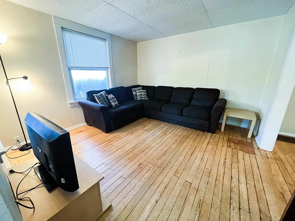 211 Cornell St