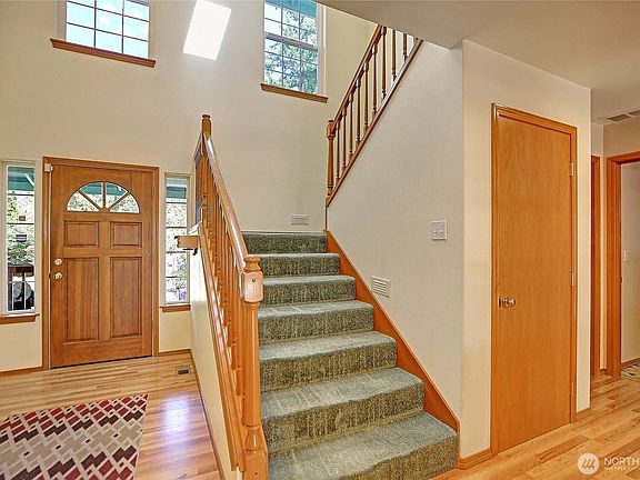 5th image of 2289 Moody Lane