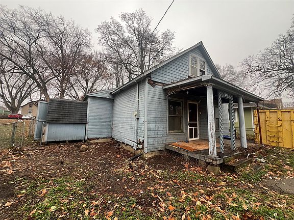 2nd image of 3208 Bowdoin St