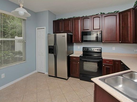 3rd image of 12427 Chase Grove Dr