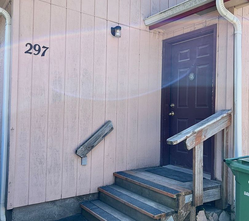 1st image of 297 S 9th Ct #1