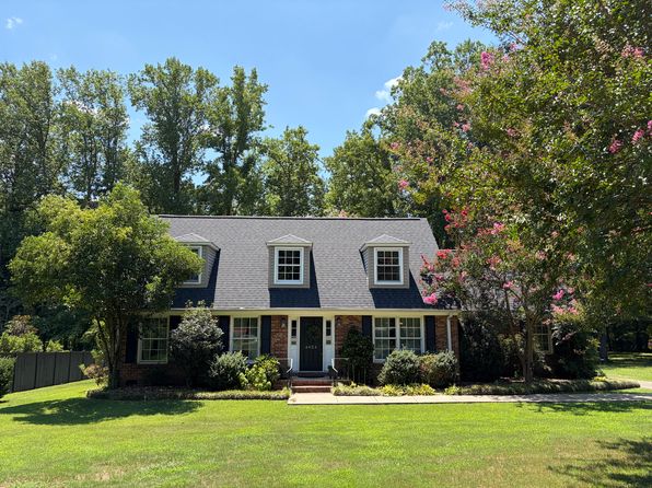 4924 Maplewood Dr