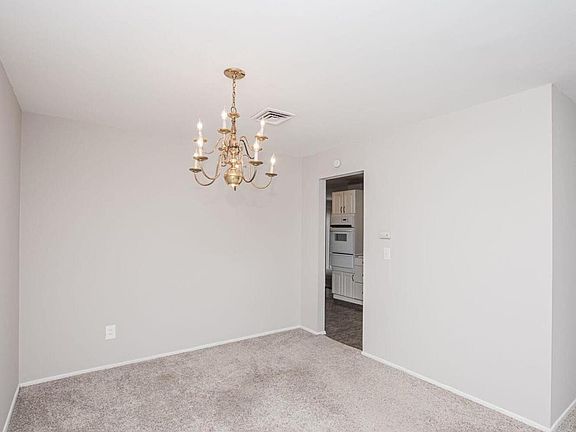 5th image of 12458 Cohasset Ln