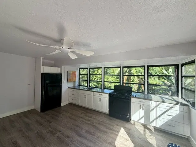 1 bed, 550 sqft, $2,300 — Photo 4