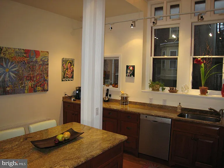 2034 Chancellor St #1F — Photo 16