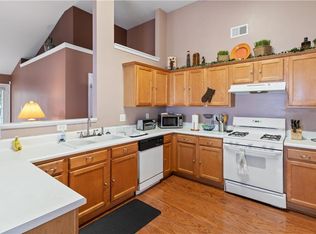1055 Chimney Trace Way, Lawrenceville, GA 30045