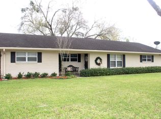 901 Blyth Rd, Victoria, TX 77904