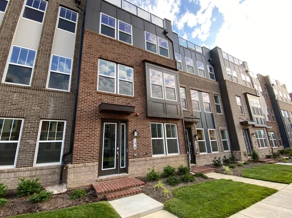 136 Bleeker Pl, Gaithersburg, MD 20878